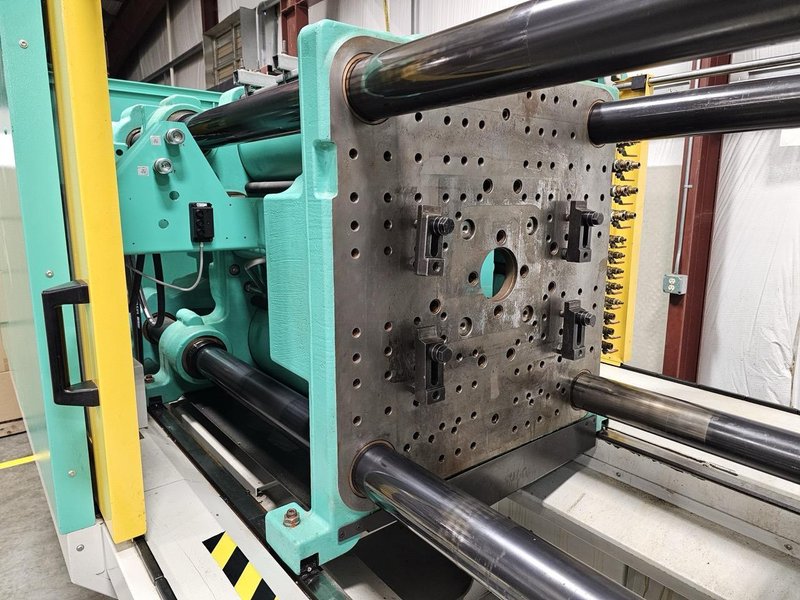 2013 Arburg ALLROUNDER 630 S – 275 Ton Servo-Hydraulic Molding Machine with 70mm Screw