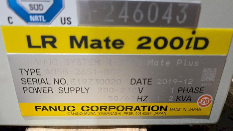 FANUC LR Mate 200iD/7L Robot w/ R-30iB Mate PLUS Controls &amp; Pendant USED