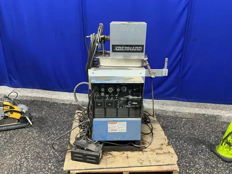 Miller 200/250 Amp Welder W/ Cooler - Syncrowave 250