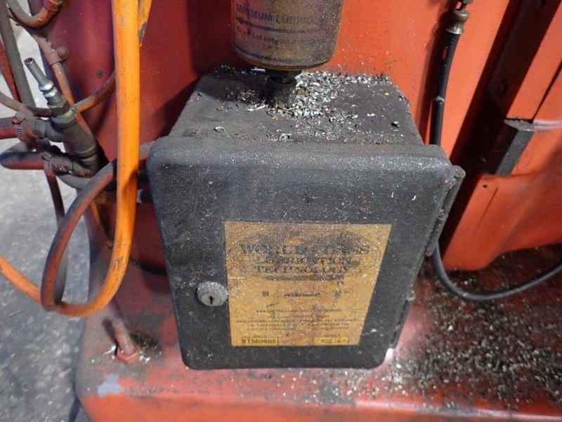 BRIDGEPORT 11" X 58" VERTICAL MILL