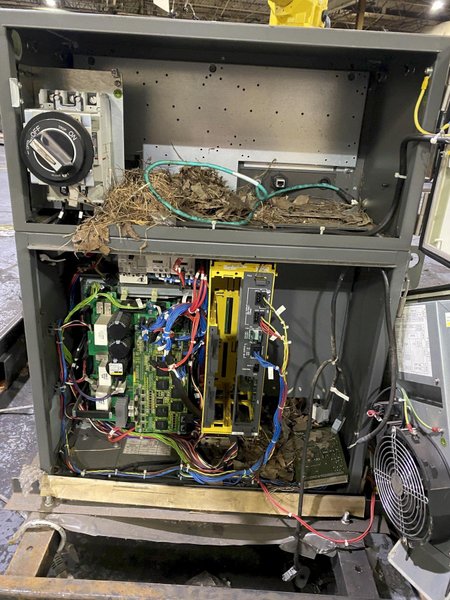 FANUC – ArcMate 120iC/12L w/ R-30iB PARTS ONLY