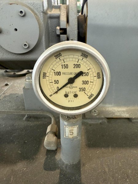 5,000 PSI HYDRAULIC PUMP. STOCK #0776925