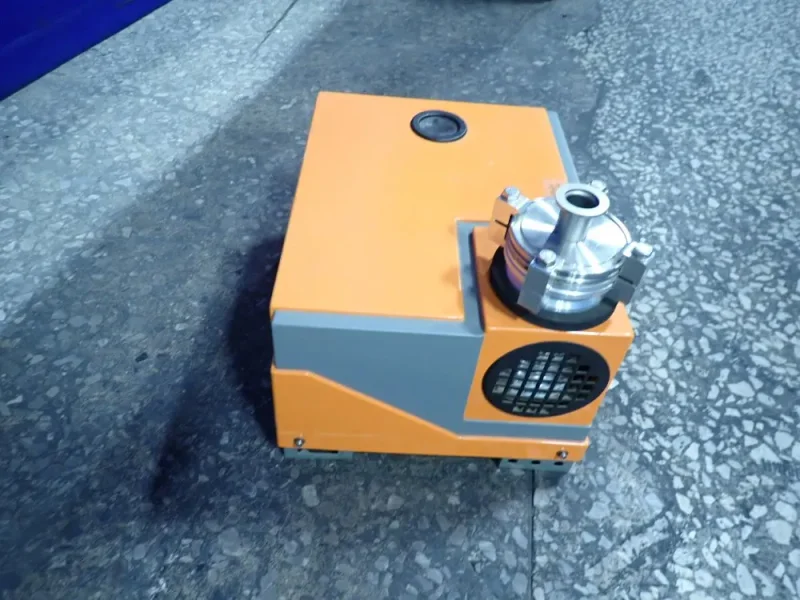 ALCATEL VACUUM PUMP STATION  -  DRYTEL 31