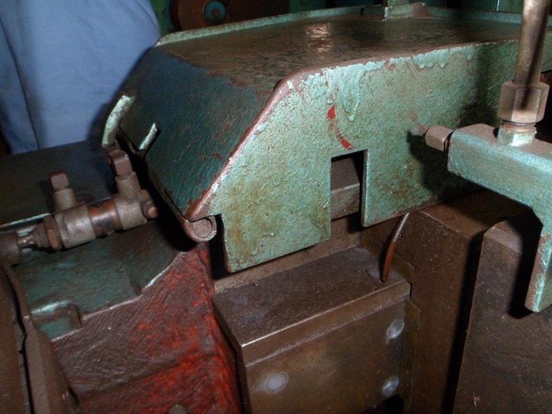 NEDSCHROEF #MW-32, HI-SPEED HOT NUT FORMER