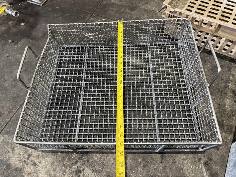 24" W X 10" H MIDBROOK MODEL #CYCLONE W/R/B0 STAINLESS STEEL BELT STYLE PARTS WASHER 2011: YOBRO #24811