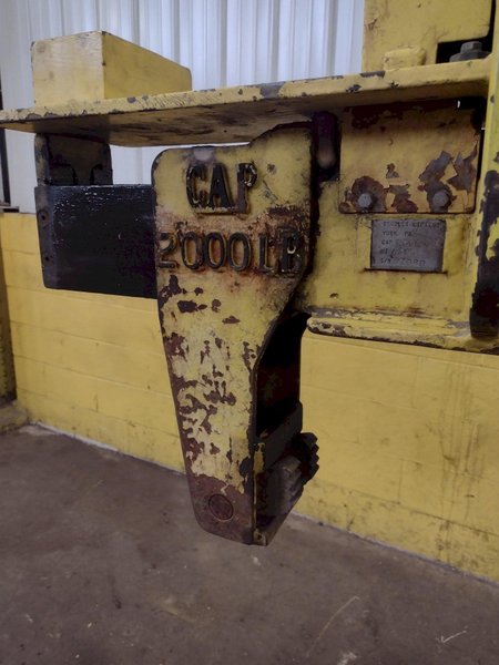 2000 LBS BRADLEY LIFTING POWERED TELESCOPING COIL GRAB LIFTER: STOCK #17883