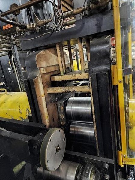 8&quot; x 8&quot; Torrington 2 High Rolling Mill Hydraulic Screw Down with Edging, Stock #14168