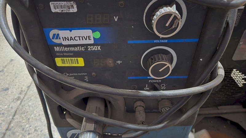 MILLER MILLERMATIC 250X WIRE FEED WELDER USED