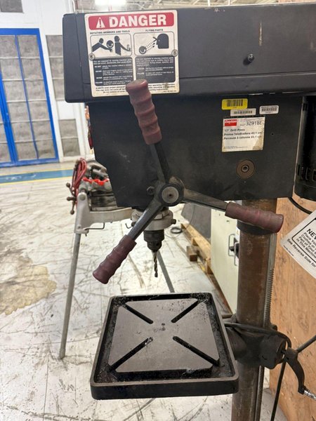 DAYTON 3Z19E 17″ DRILL PRESS USED
