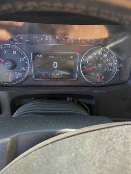 2022 International LT625 3HSDZAPR2NN443564