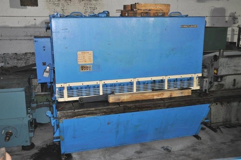 Corpet louvet - 3100 x 25mm