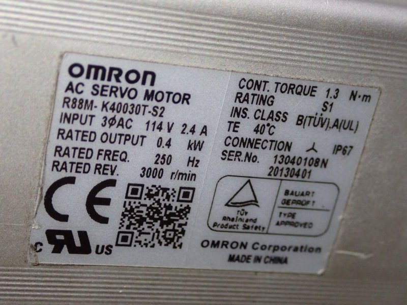 OMRON .4 KW SERVO MOTORS  -  R88M-K40030T-S2