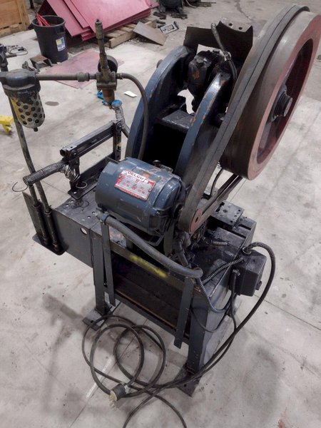 3/4 HP BIGGS NYSTROM PRE PUNCH PRESS: STOCK #20527