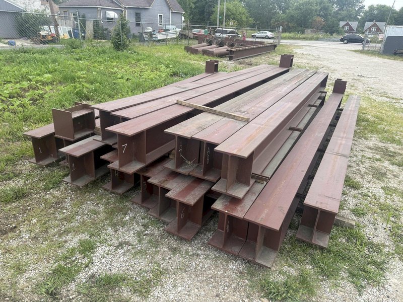 10 TON x 360 FT LONG FREE-STANDING CRANE RUNWAY SYSTEM: RAIL, I-BEAMS, AND UPRIGHTS: YOBRO 25872