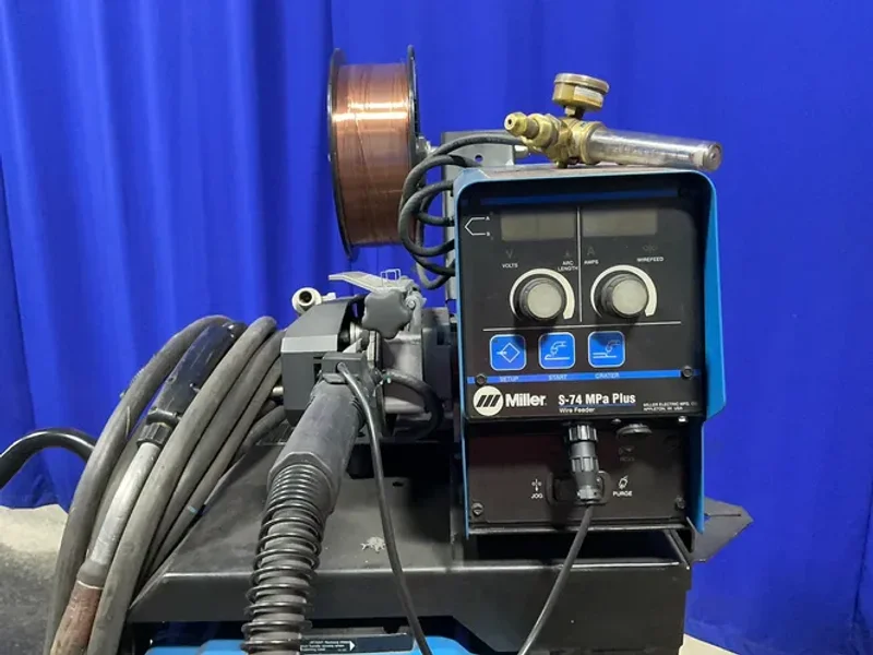 Miller 450 Amp Welder   -  Invision 450 Mpa