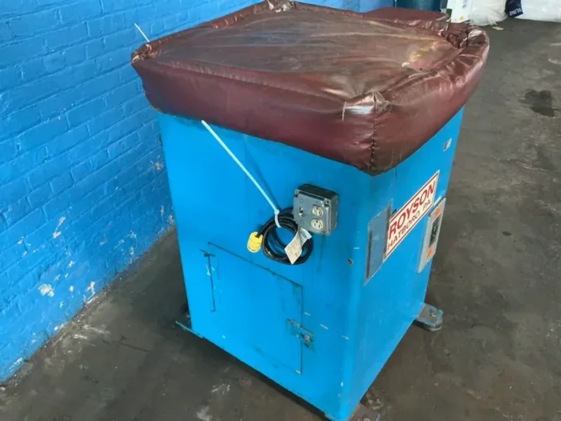 ROYSON 13” X 21” X 18” VIBRATORY FINISHER
