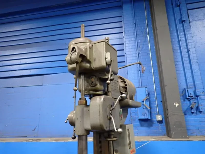 CINCINATTI BICKFORD 21" DRILL PRESS