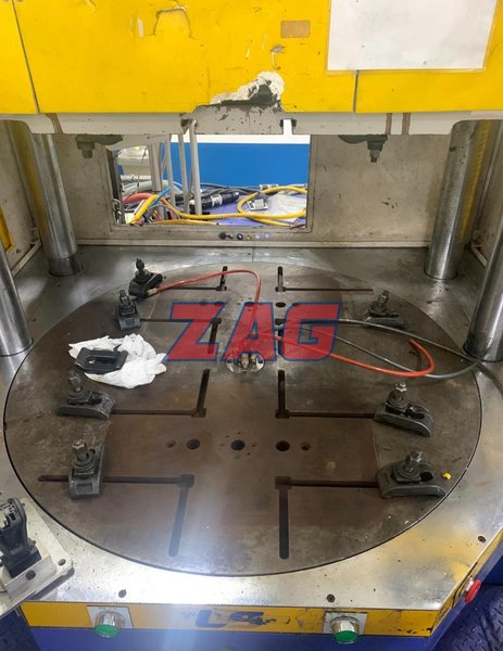 LS WL-V-150R Used Vertical Injection Molding Machine, 150 US Ton, 11.22 oz.