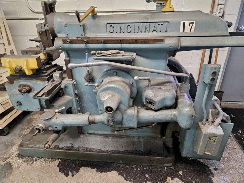 24" CINCINNATI SHAPER. STOCK # 1214625