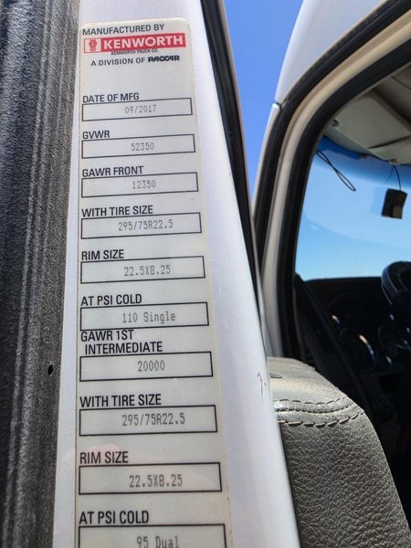 Kenworth T680 Raised Roof Sleeper, 2018 – Cummins ISX Engine
