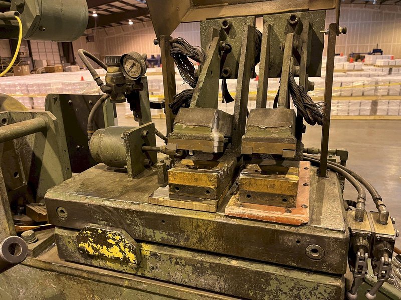 Fastener Engineers PF 6000-08 Uncoiler