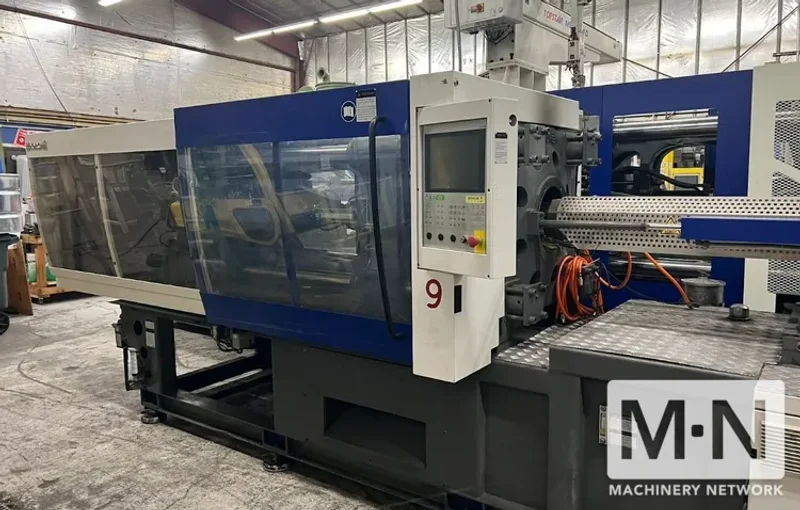 285 TON 28 OZ BORCHE MODEL BS260-III INJECTION MOLDING MACHINE, MFG  2014