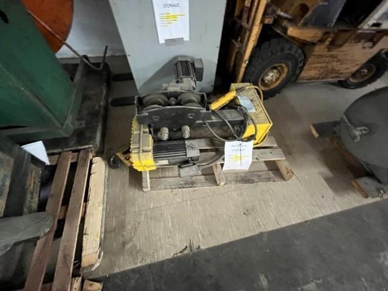 2 TON SPAC MASTER POWERED CRANE HOIST STOCK #3527