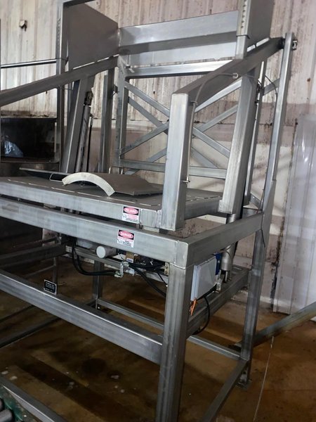 Tri-Berry Bulk Filling System with Tote Dumper and Scale