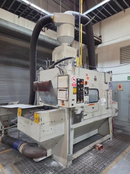 EMPIRE BLAST BOOTH MODEL #IL4884-RS CONVEYOR BELT DUST COLLECTOR SYSTEM: YOBRO #25679