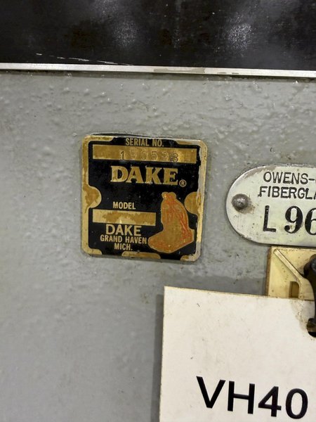 40" DAKE JOHNSON MODEL #VH-40 VERTICAL BAND SAW: STOCK #26286