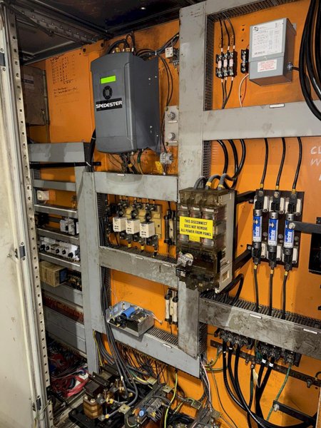 Nedschroef Model HBV-3 4 Die Progressive Header