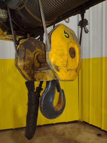 5 TON 10,000 LBS KONE MODEL #FEM 1AM POWER CABLE HOIST WITH TROLLEY: STOCK #18668