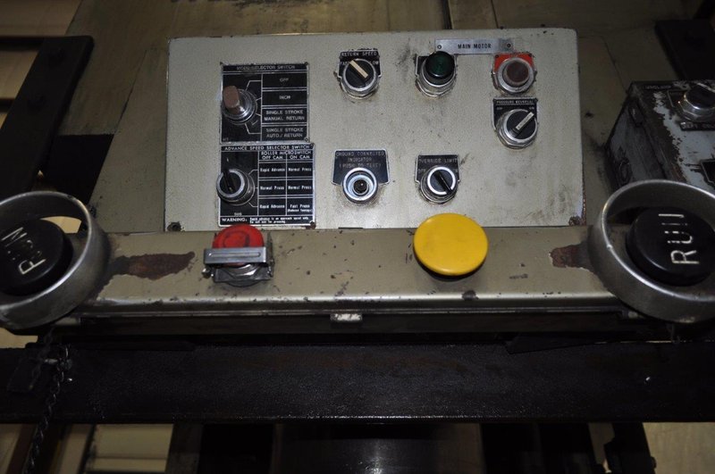 300 Ton Pacific Pressformer Hydraulic Press