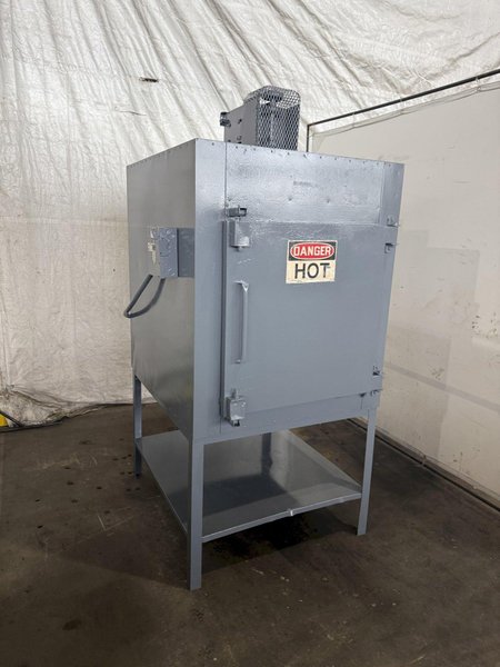 INDUSTRIAL OVEN W/ HONEYWELL CONTROL. STOCK # 0235925.