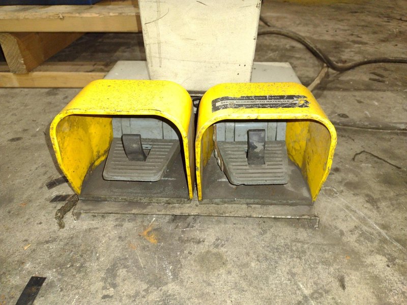 2&quot; x 2&quot; x 3/8&quot; TAURING MODEL #SAF DS60 HYDRAULIC ANGLE ROLL, 20003: STOCK #22814
