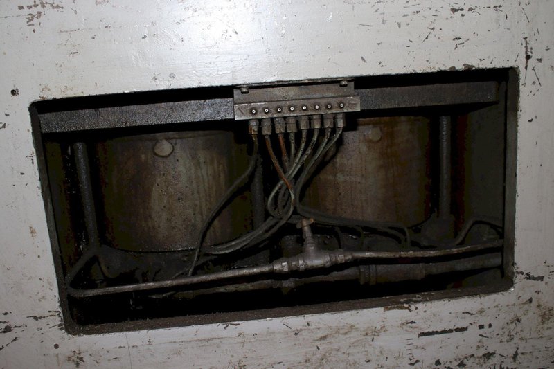 125 TON DENISON HYDRAULIC PRESS: STOCK #75941