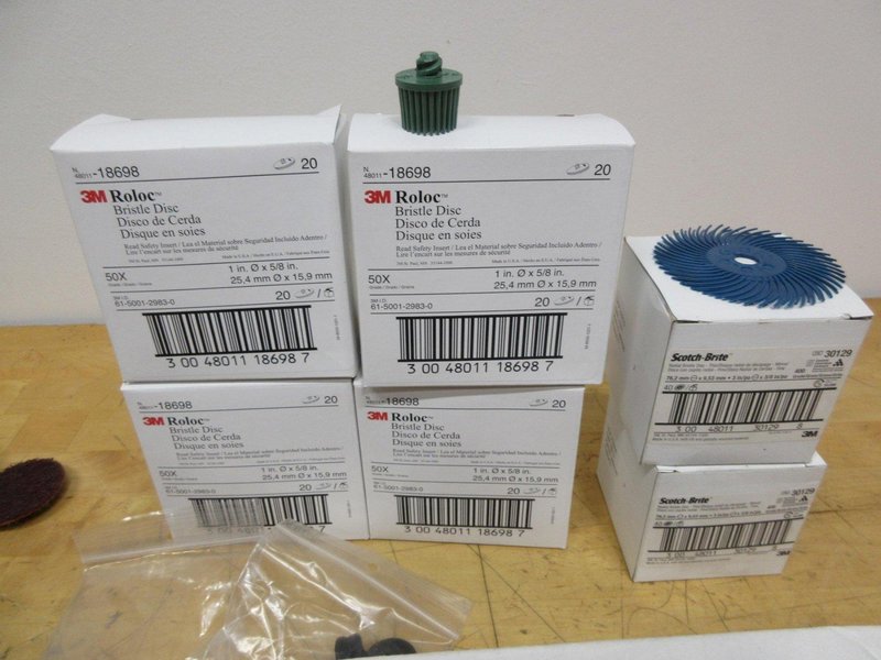 3M and Other Roloc Abrasives, Scotchbrite Polishers, (2) Rolls 3M Utility Cloth 1" x 80 Grit- Auction Item