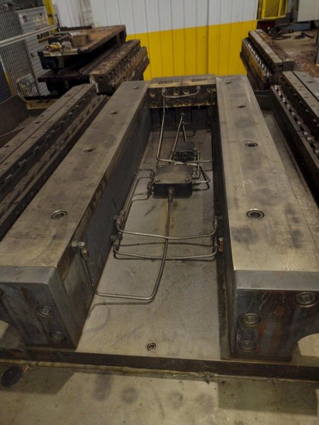 74" X 74" STOELTING MODEL #CSW8121 AUTOMATIC WASHER, WITH FLIP-UP DIE STATION POWERED INFEED, NEW 2012: YOBRO #25172