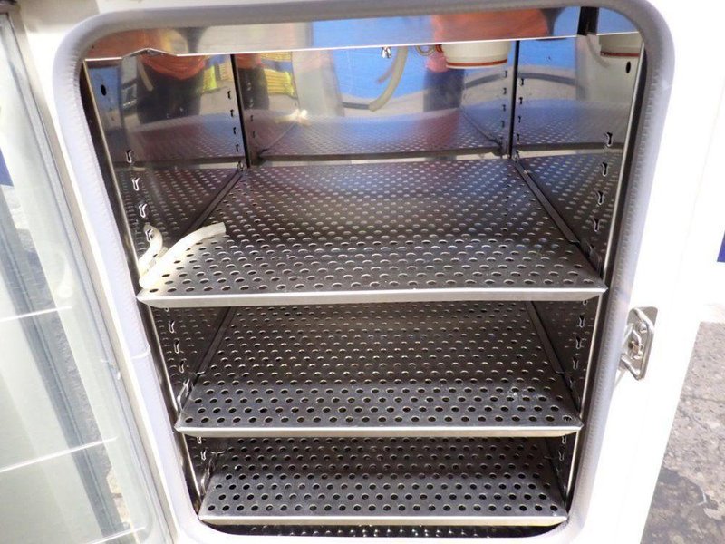 THERMO ELECTRON CORPORATION WATER JACKETED INCUBATOR  -  3110