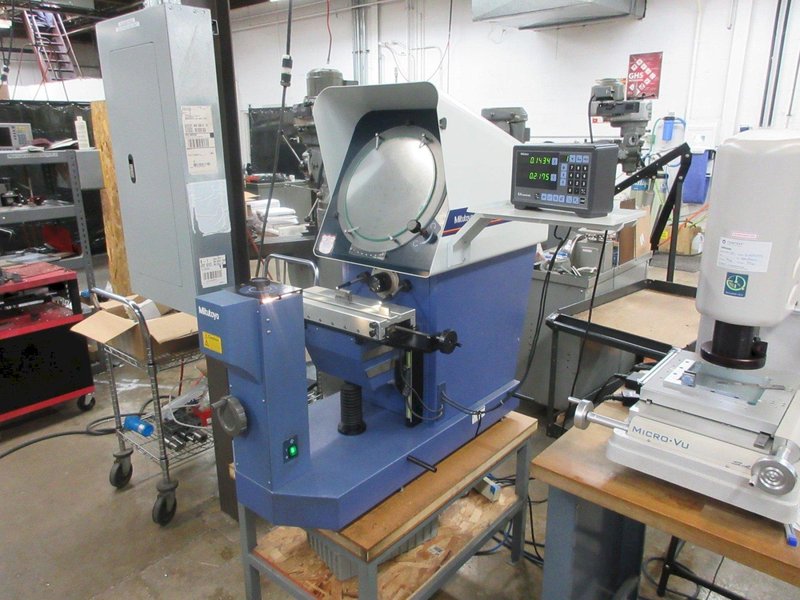 Mitutoyo Model PH-A14 Optical Comparator with KA-12 Counter DRO- Auction Item