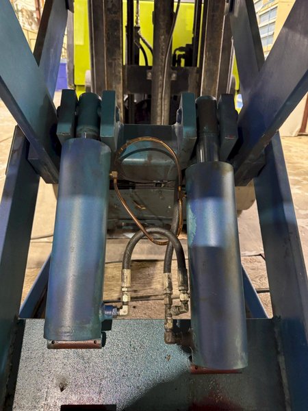 1 - PREOWNED 5' X 5' ACORN ELECTRIC WELDING LIFT TABLE