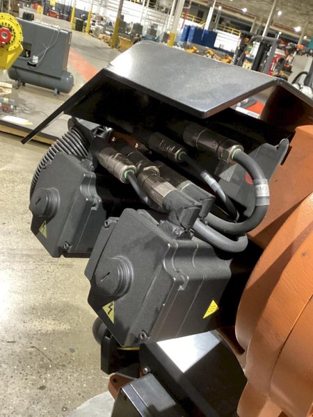 KUKA KR 120 R1800 nano Robot w/ KR C4 NA Controls, Missing Cable Set USED