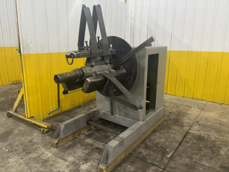 6,000 LB X 24&quot; AMERICAN STEEL LINE NO. 1000 UNCOILER. STOCK # 0991925