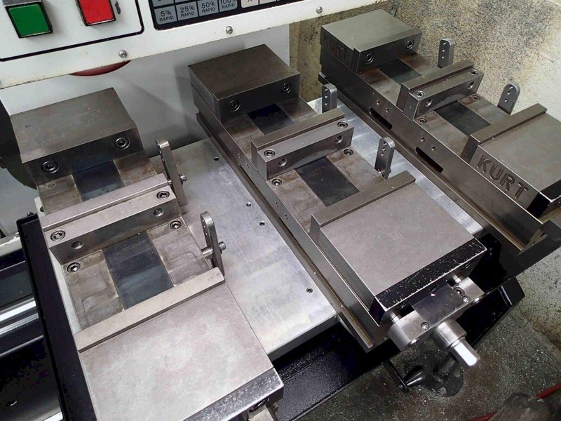 Haas VF-2 VMC, 1994- 4th Axis Ready, Kurt Vise