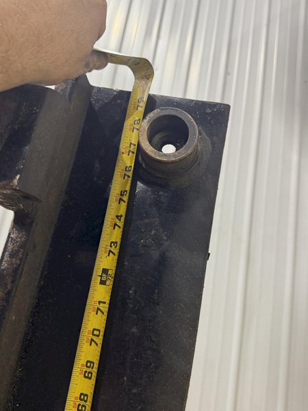 30,000 LBS SUPERIOR FAB MODEL #98-105-617 FORKLIFT MAST: YOBRO #23993