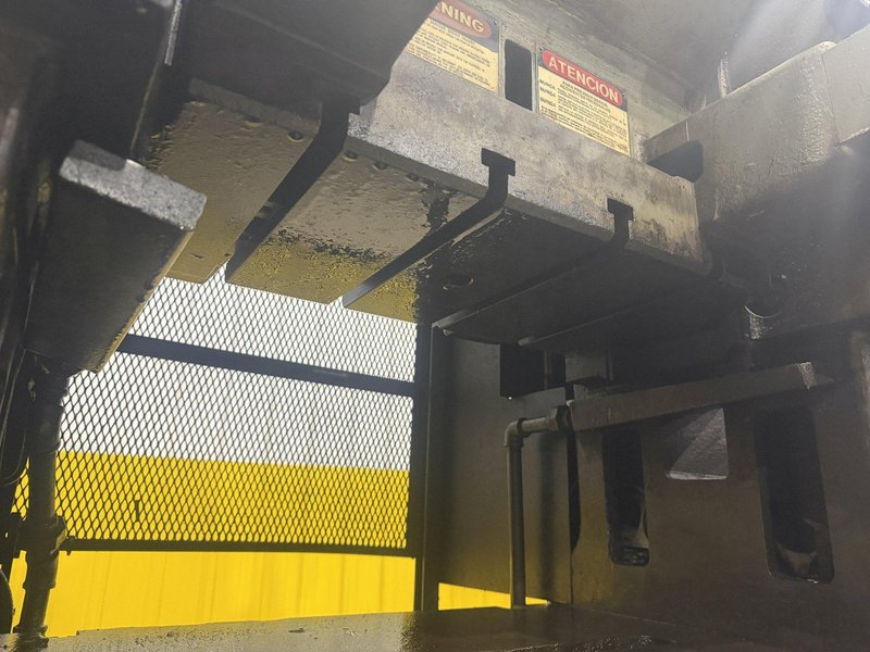 250 TON BLISS MODEL #23B-KJ KNUCKLE JOINT PRESS 2" STROKE: YOBRO #24305