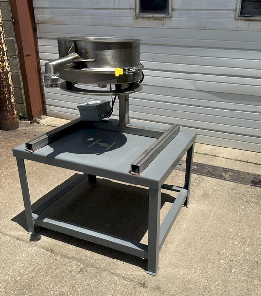 18" 3490 RPM Uras Vibrating Screener