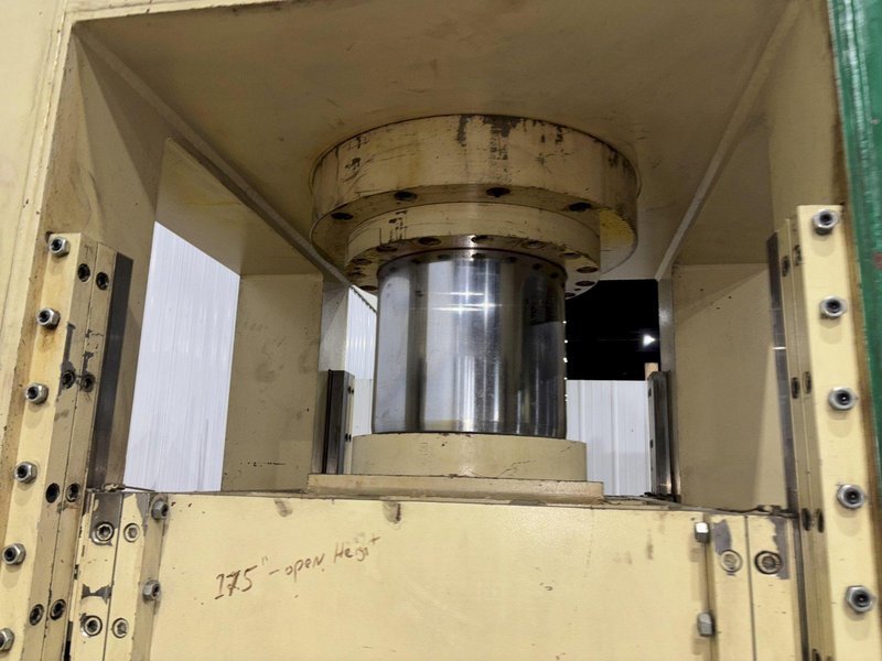 660 TON SUTHERLAND MODEL #HD1 HYDRAULIC 4 POST GUIDED RAM PRESS 15&quot; STROKE: YOBRO #24088
