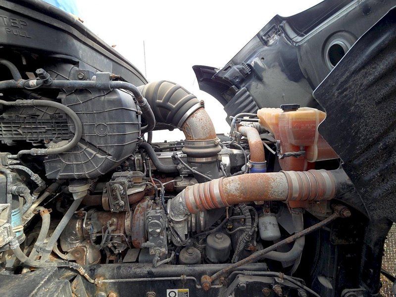 Kenworth T680 Sleeper Truck, 2015 – PACCAR MX-13, Automated Transmission, 76″ Sleeper