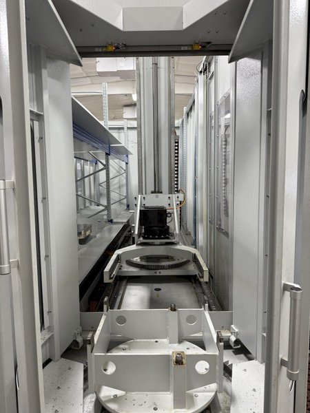 Used 2015 Grob G550 5-Axis CNC Horizontal Machining Center For Sale with 10 Station Pallet Pool